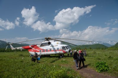 Im Helikopter unterwegs zum Tal der Geysire