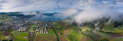 Zug_Stadt_Zugersee_Wolken_Panorama