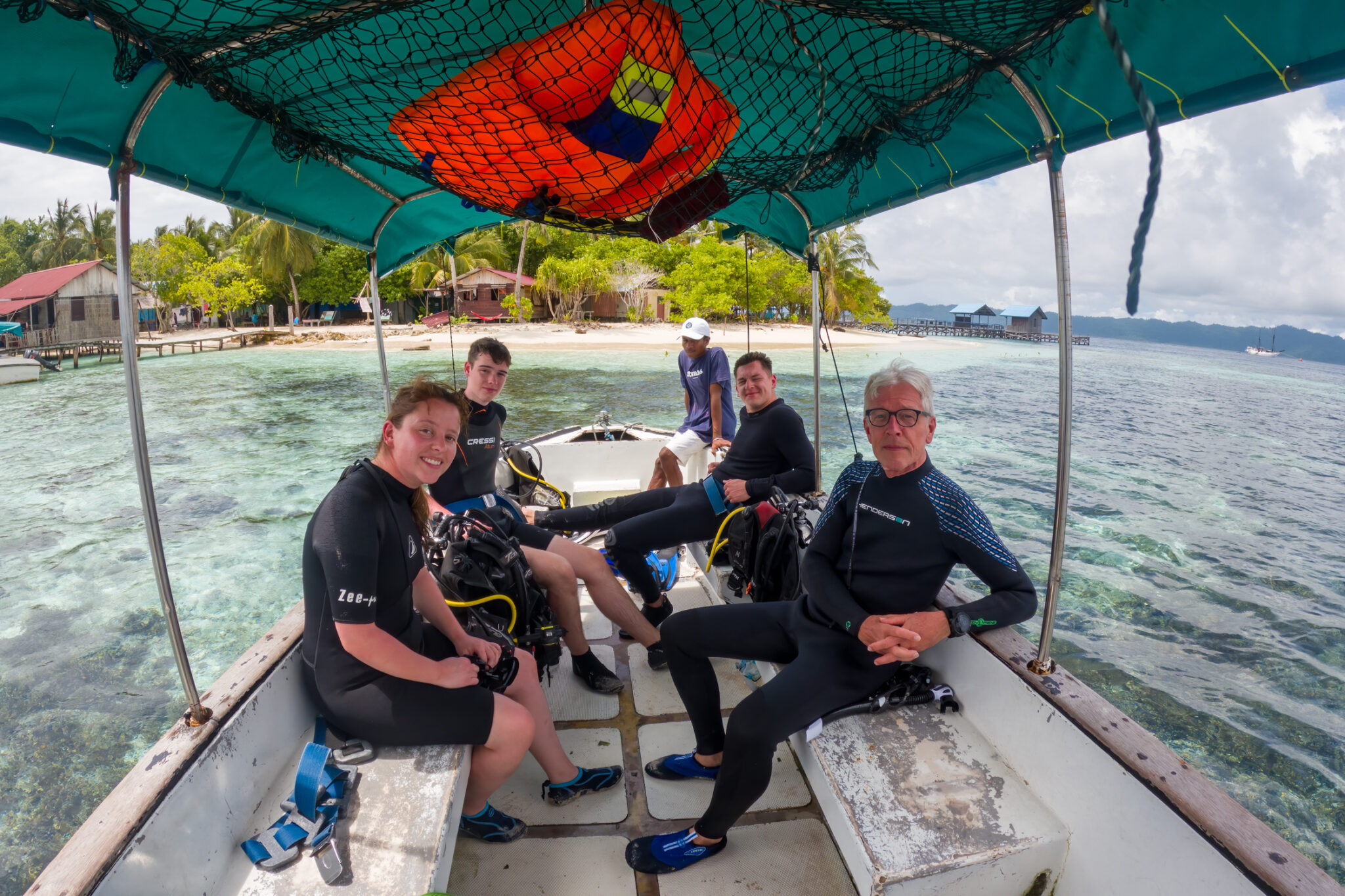 Arborek_Open_Water_Diver_Group