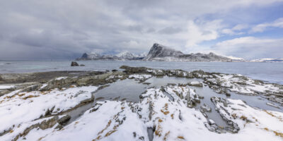 Flakstradøya